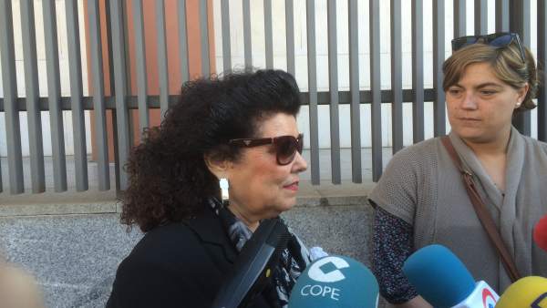 L'excap de Desenvolupament de l'IVAM obeïa Ciscar i feia de "pont transmissor" per promocionar la carrera de Rablaci L'excap de Desenvolupament de l'IVAM obeïa Ciscar i feia de "pont transmissor" per promocionar la carrera de Rablaci