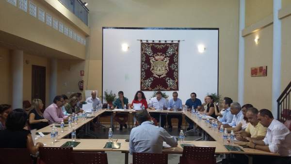 Reunión de los delegados territoriales con alcalde de La Vega Reunión de los delegados territoriales con alcalde de La Vega