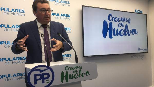 Manuel Andrés González. Manuel Andrés González.