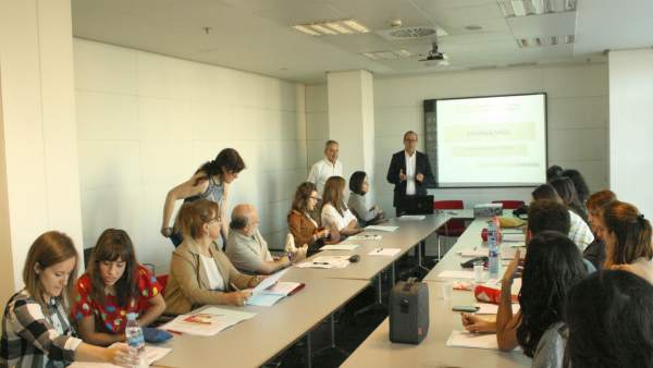 Enfermeras del Sespa durante el inicio del curso de alimentación Enfermeras del Sespa durante el inicio del curso de alimentación