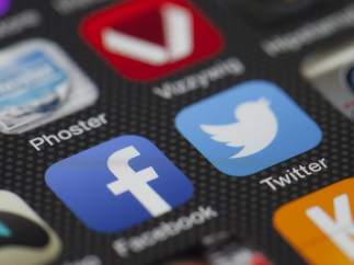 Facebook y Twitter