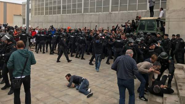 Punto de votación del presidente Puigdemont Punto de votación del presidente Puigdemont