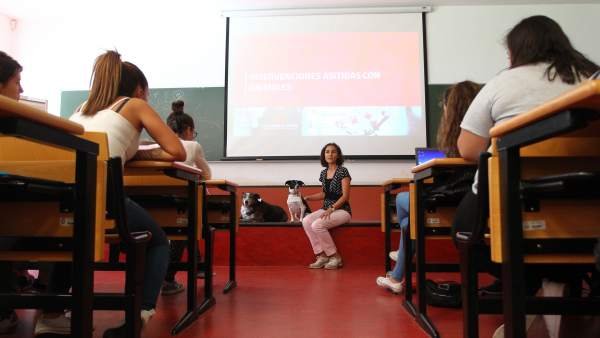 Nuria Máximo Nuria Máximo