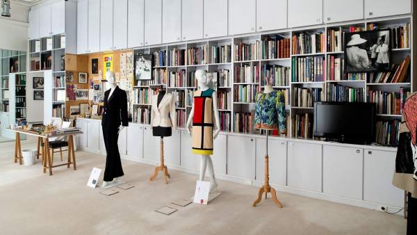 Interior del estudio del diseñador Yves Saint Laurent Interior del estudio del diseñador Yves Saint Laurent