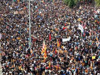 Marcha de miles de personas en Barcelona