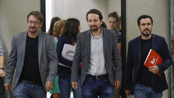 Xavier Domènech (Catalunya en Comú), Pablo Iglesias (Podemos) y Alberto Garzón (IU). Xavier Domènech (Catalunya en Comú), Pablo Iglesias (Podemos) y Alberto Garzón (IU).