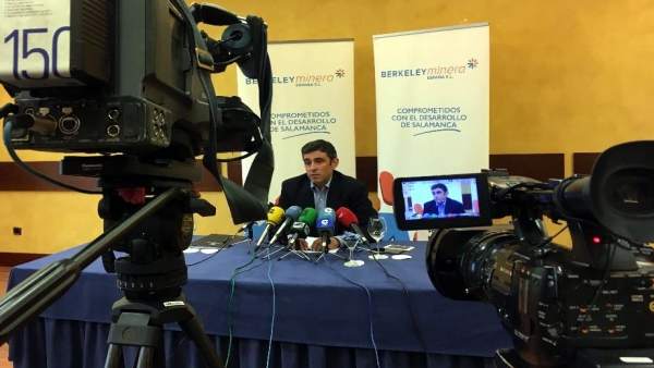 Francisco Bellón en el encuentro con los medios de comunicación en Salamanca Francisco Bellón en el encuentro con los medios de comunicación en Salamanca