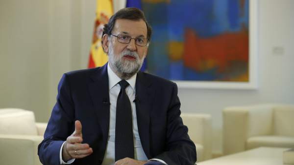 El presidente del Gobierno, Mariano Rajoy, en el Palacio de la Moncloa. El presidente del Gobierno, Mariano Rajoy, en el Palacio de la Moncloa.