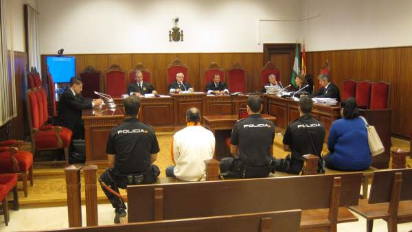 Juicio al acusado de violar a sus hijos menores en Lucena (Córdoba) Juicio al acusado de violar a sus hijos menores en Lucena (Córdoba)