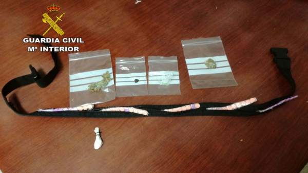 Cinturón con doble fondo para ocultar estupefacientes Cinturón con doble fondo para ocultar estupefacientes