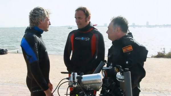 Jesús Calleja se adentra en el Mar Menor en el nuevo capítulo de 'Volando voy'. Jesús Calleja se adentra en el Mar Menor en el nuevo capítulo de 'Volando voy'.