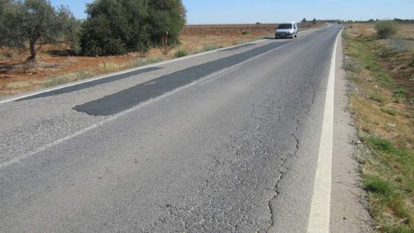 Carretera SE-3105 a su paso por Carmona Carretera SE-3105 a su paso por Carmona