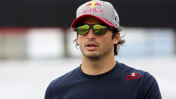 Carlos Sainz adelanta su incorporación a Renault y debutará en Austin