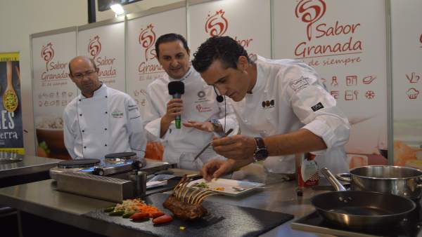 Showcooking en el stand de Diputación en Fermasa Showcooking en el stand de Diputación en Fermasa