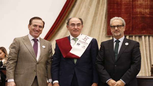 Salamanca.- Un momento del reconocimiento a Galán (c) Salamanca.- Un momento del reconocimiento a Galán (c)