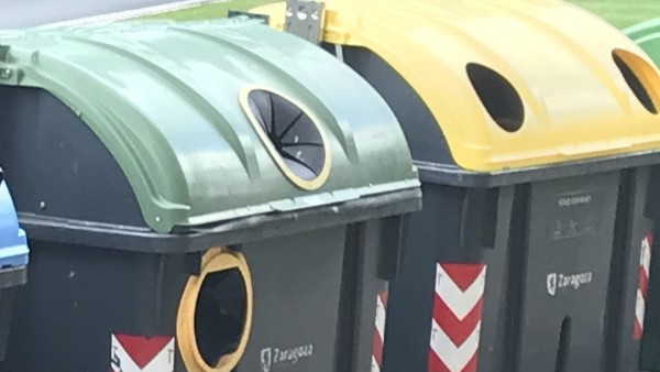 Contenedores de recogida selectiva de basura Contenedores de recogida selectiva de basura