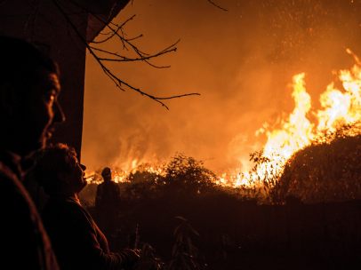 Observando el fuego en Galicia