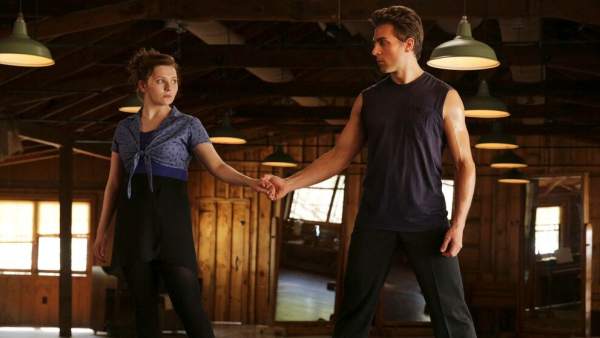 Escena de la miniserie 'Dirty Dancing'. Escena de la miniserie 'Dirty Dancing'.