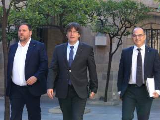 Junqueras, Puigdemont y Turull, antes de la reunión de Govern