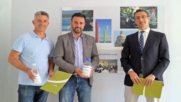 Firma de la campaña de concienciación en contra de arrojar toallitas Firma de la campaña de concienciación en contra de arrojar toallitas