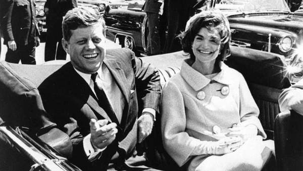 John F. Kennedy y Jacqueline Kennedy John F. Kennedy y Jacqueline Kennedy