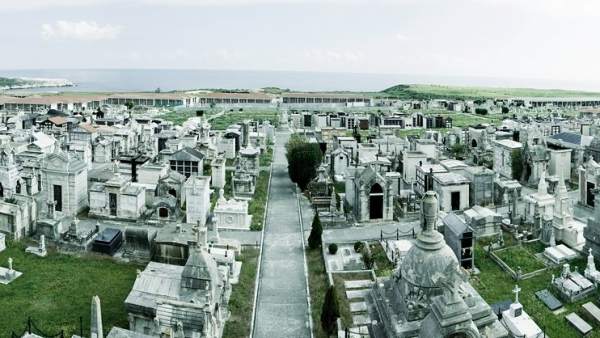 Cementerio de Ciriego, en Santander. Camposanto. Todos los Santos Cementerio de Ciriego, en Santander. Camposanto. Todos los Santos