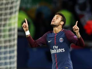 Gol de Neymar con el PSG