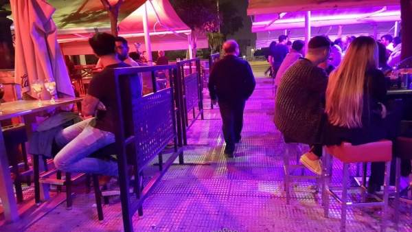 Bares en el Paseo Colón de Sevilla Bares en el Paseo Colón de Sevilla