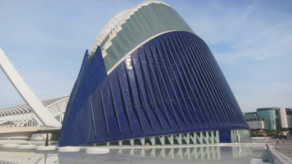 Ágora de la Ciudad de las Artes y las Ciencias de Valencia Ágora de la Ciudad de las Artes y las Ciencias de Valencia