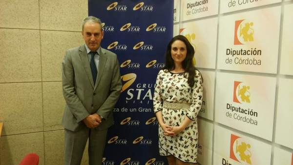 Gómez y Benavides presentan la convención Gómez y Benavides presentan la convención