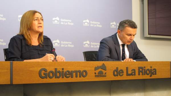 La portavoz del Gobierno y el consejero de Justicia La portavoz del Gobierno y el consejero de Justicia