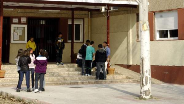 Lucha contra el absentismo escolar Lucha contra el absentismo escolar