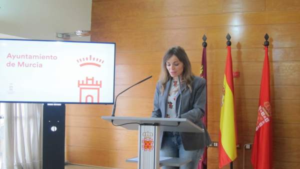 La portavoz municipal, Rebeca Pérez La portavoz municipal, Rebeca Pérez