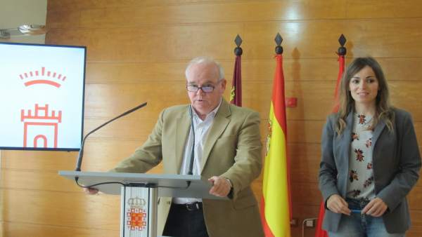 El Concejal De Hacienda Y Contratación, Eduardo Martínez-Oliva El Concejal De Hacienda Y Contratación, Eduardo Martínez-Oliva