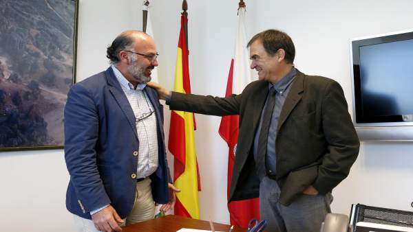 El nuevo director de Alto Campoo (a la derecha) con el director de Cantur El nuevo director de Alto Campoo (a la derecha) con el director de Cantur