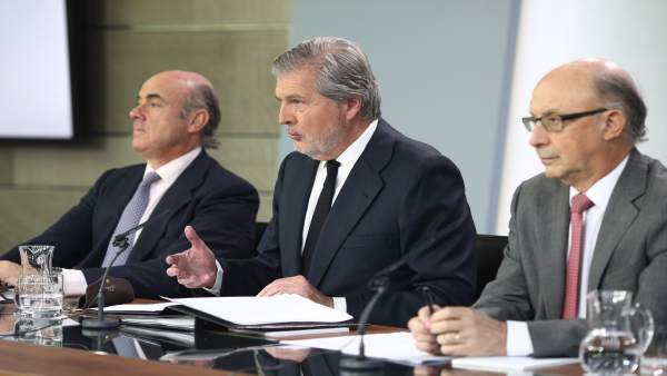 Rueda de prensa de Iñigo Méndez de Vigo, Luis de Guindos y Montoro Rueda de prensa de Iñigo Méndez de Vigo, Luis de Guindos y Montoro