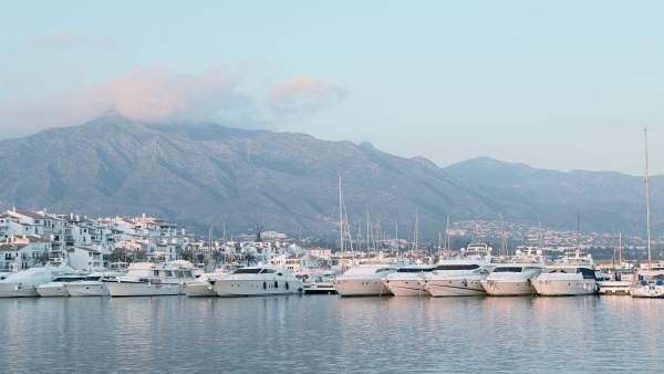 Puerto banús deportivo turismo marbella lujo ocio barco relax costa del sol Puerto banús deportivo turismo marbella lujo ocio barco relax costa del sol