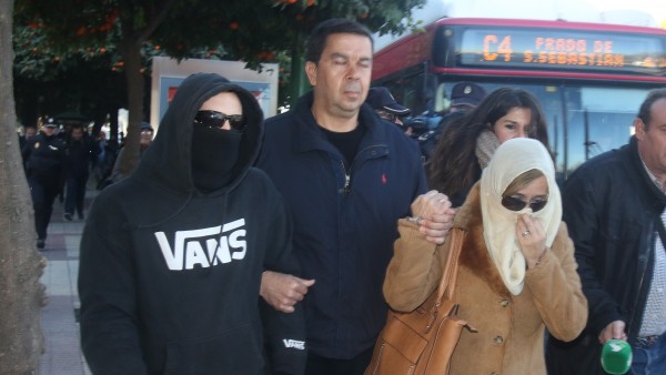 El Cuco y sus padres acuden al juzgado citados por falso testimonio El Cuco y sus padres acuden al juzgado citados por falso testimonio