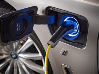 Carga eléctrica de un BMW