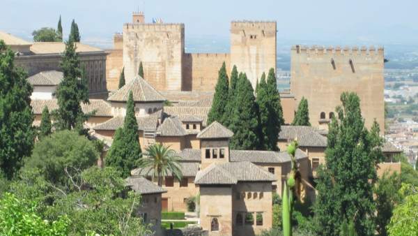La Alhambra vista desde el Albaicín La Alhambra vista desde el Albaicín