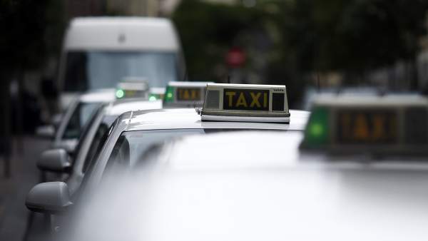 Taxi, taxis Taxi, taxis