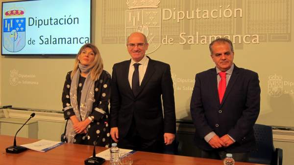 Salamanca: Eva Picado, Javier Iglesias Y José M. Sánchez Salamanca: Eva Picado, Javier Iglesias Y José M. Sánchez