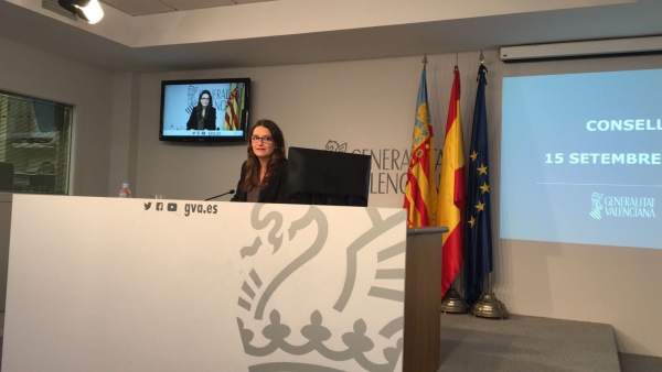 Oltra en la rueda de prensa del pleno del Consell Oltra en la rueda de prensa del pleno del Consell