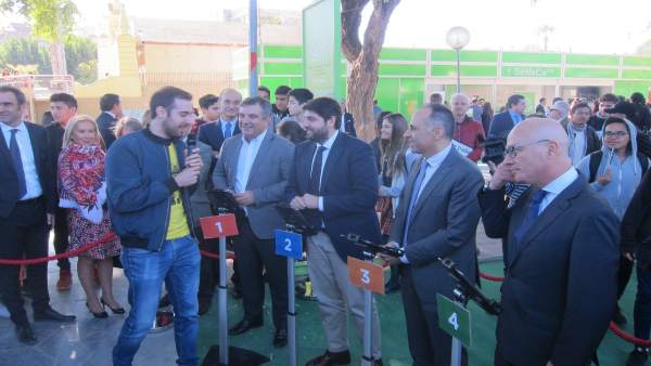López Miras, participa en una de las actividades López Miras, participa en una de las actividades