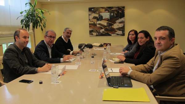 Reunión entre Gobierno de Aragón y Podemos para negociar el Presupuesto de 2018 Reunión entre Gobierno de Aragón y Podemos para negociar el Presupuesto de 2018