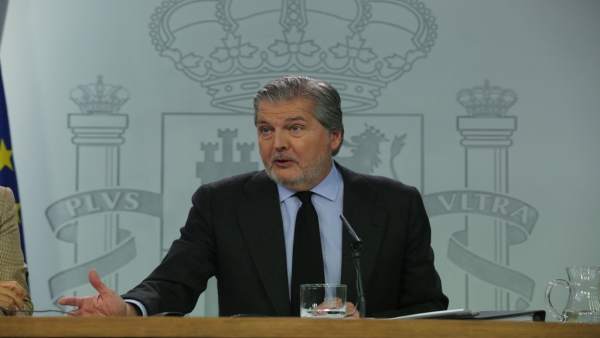 Rueda de prensa de Iñigo Méndez de Vigo tras el Consejo de Ministros Rueda de prensa de Iñigo Méndez de Vigo tras el Consejo de Ministros