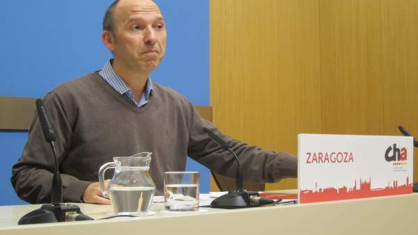 El portavoz de CHA en el Ayuntamiento de Zaragoza, Carmelo Asensio El portavoz de CHA en el Ayuntamiento de Zaragoza, Carmelo Asensio