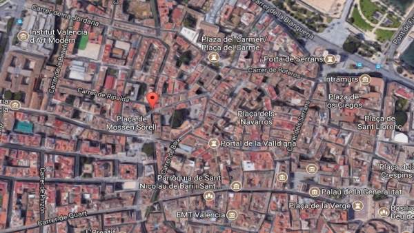 Detingut un home a València per agredir la seua dona en el carrer i per presumptes maltractaments amb anterioritat Detingut un home a València per agredir la seua dona en el carrer i per presumptes maltractaments amb anterioritat