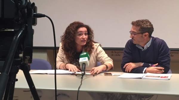 Inmaculada NIeto, parlamentari de IU por Cádiz Inmaculada NIeto, parlamentari de IU por Cádiz