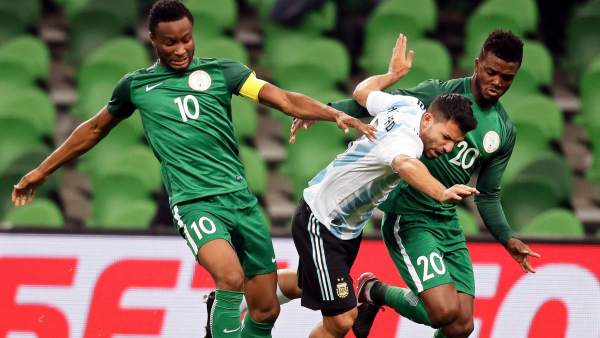 Agüero ante Nigeria Agüero ante Nigeria
